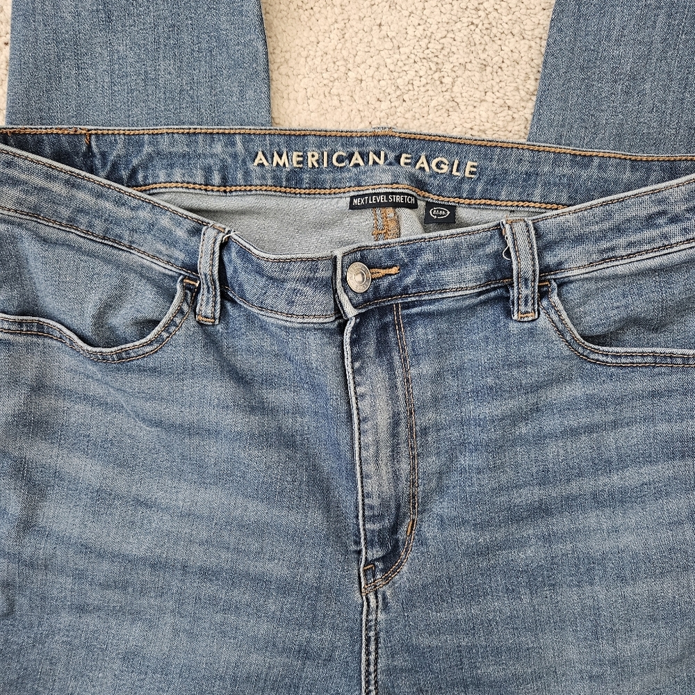 American Eagle | Super High Rise Jegging Classic Stretch Jeans Womens 14 Short - Picture 2 of 6